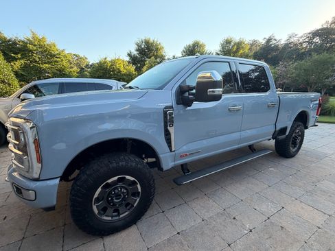 Used 2024 Ford F250 Platinum w/ Tremor Off-Road Package AWD/4WD image 2