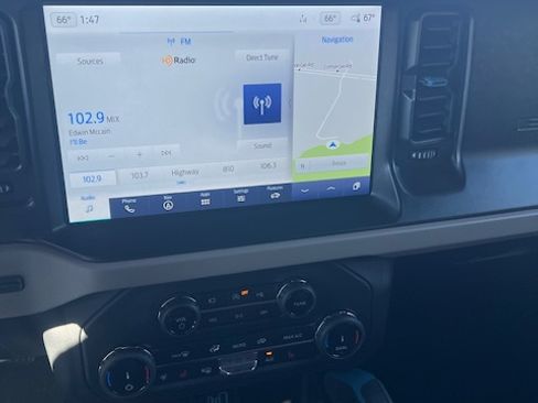 Used 2022 Ford Bronco Wildtrak image 16