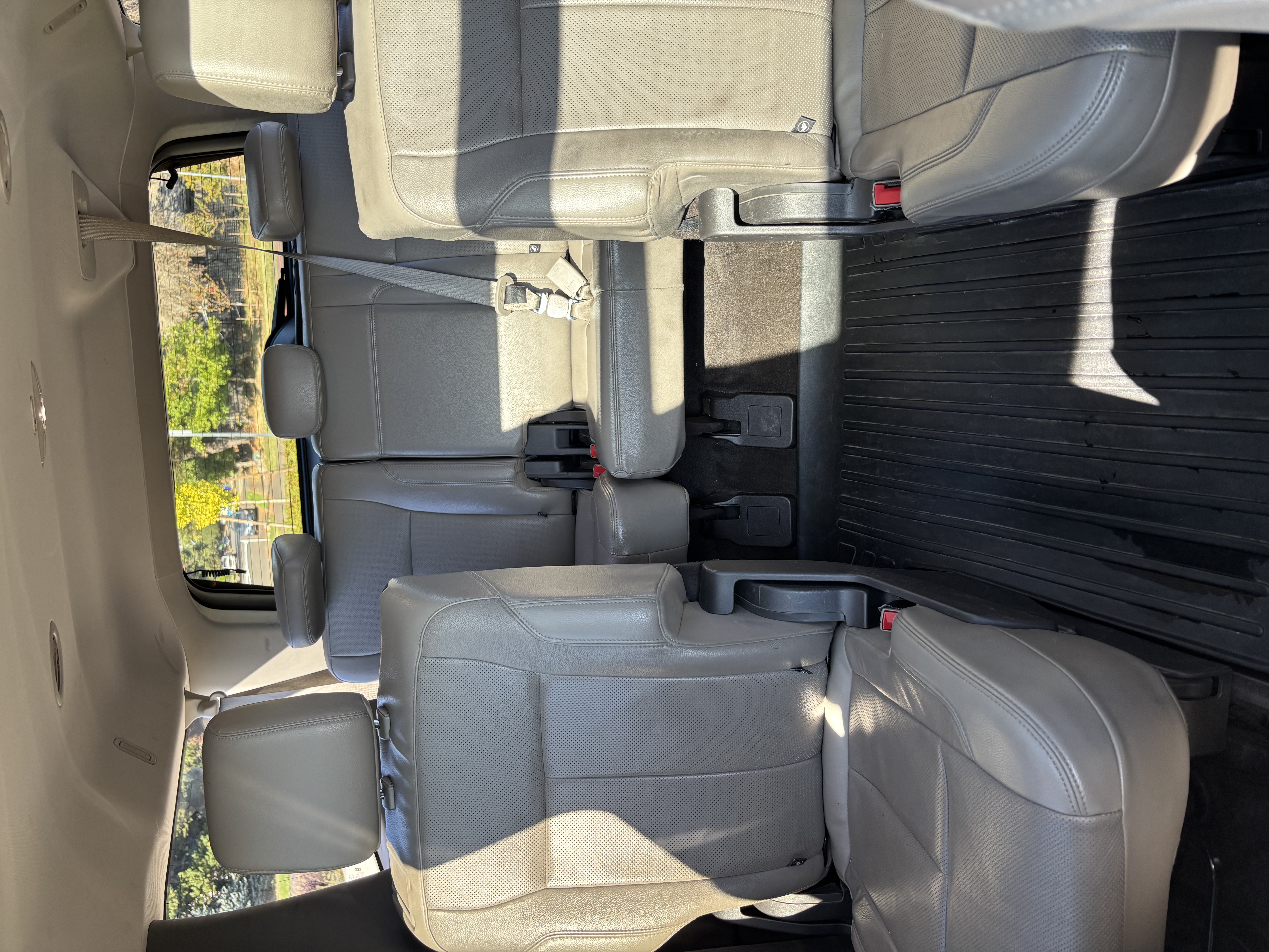 Used 2018 Ford Expedition Max XLT w/ Equipment Group 202A AWD/4WD image 27