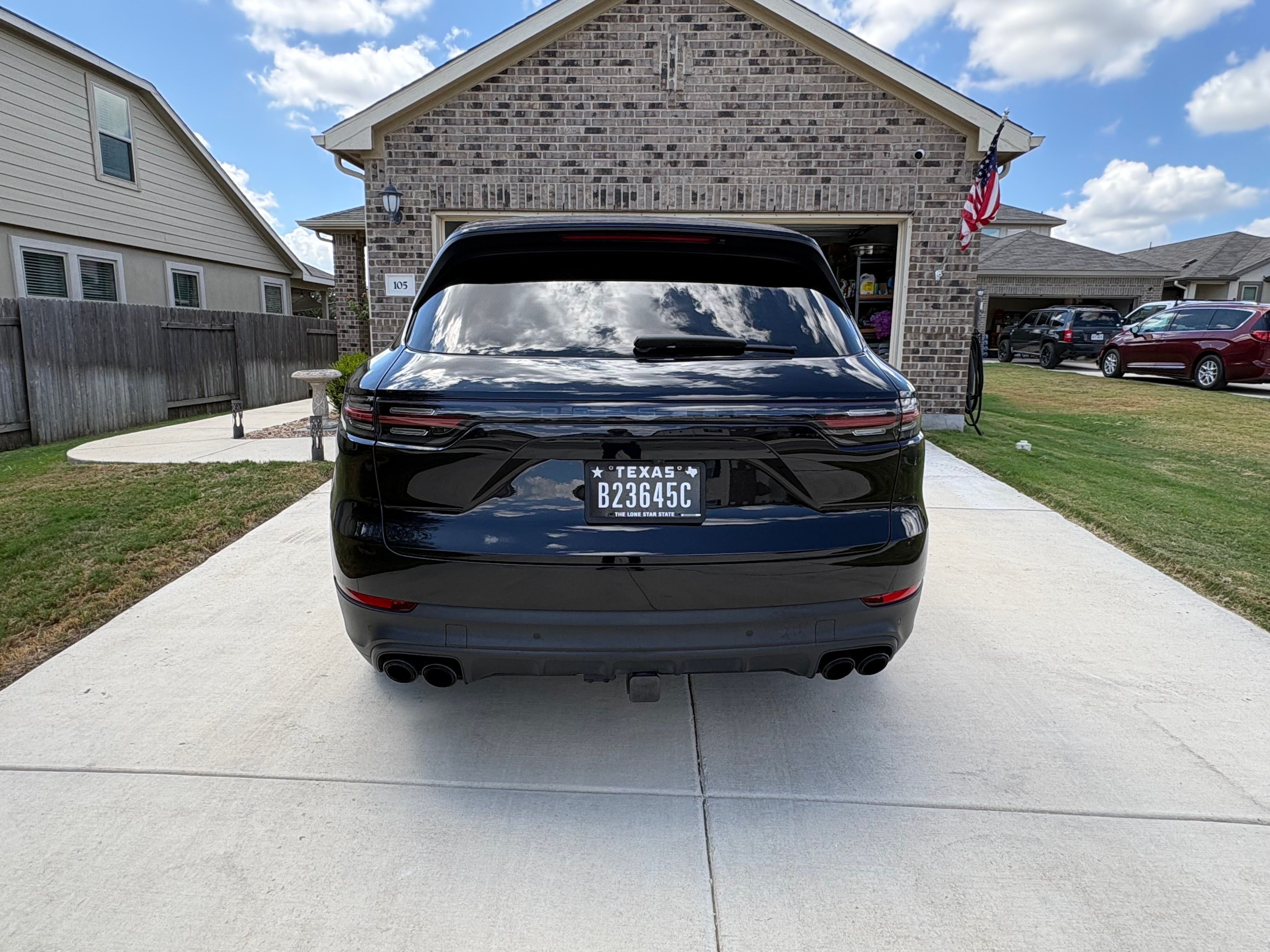 Used 2020 Porsche Cayenne S AWD/4WD image 2