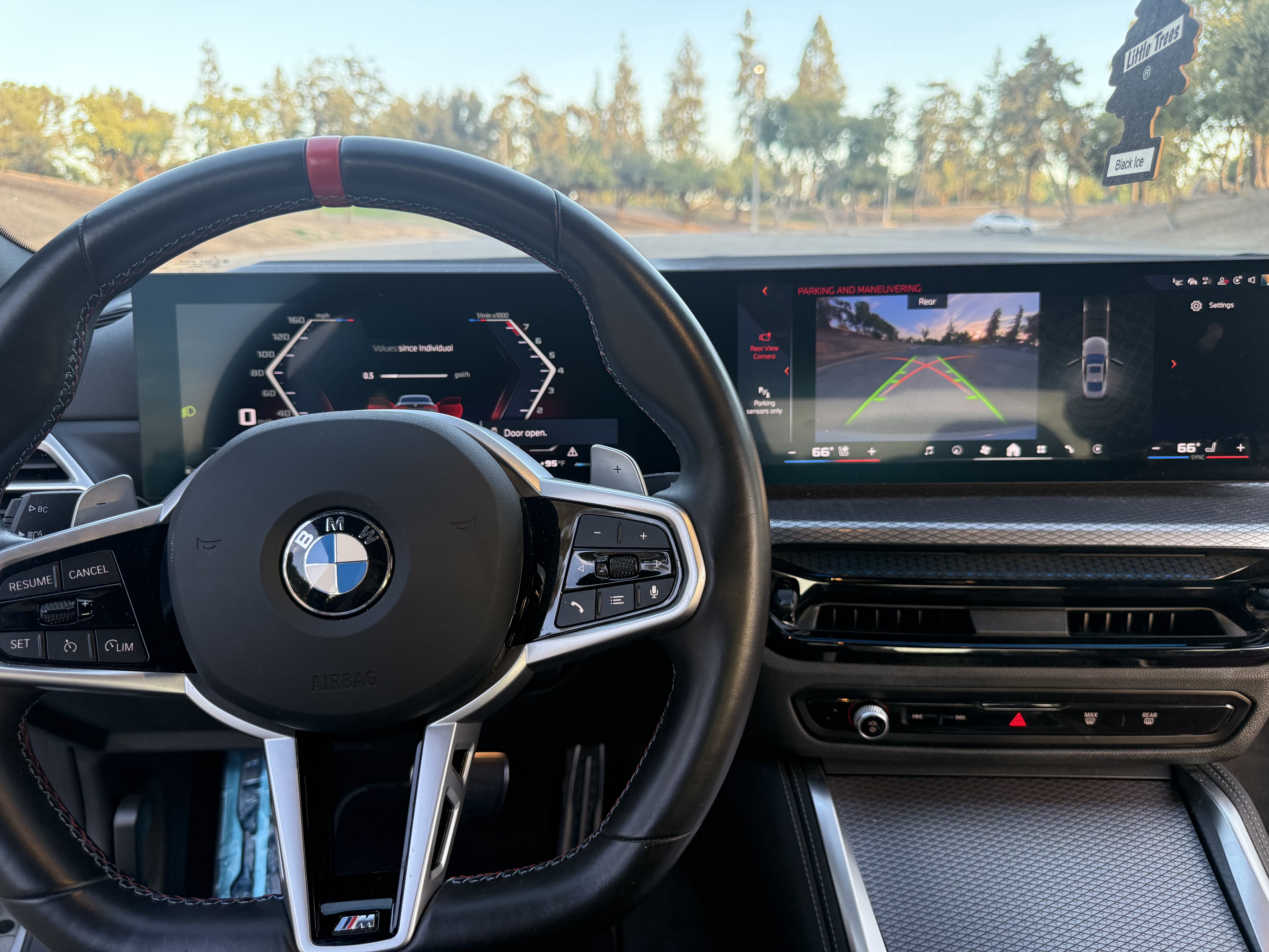 Used 2025 BMW M440i Coupe w/ Premium Package RWD image 21