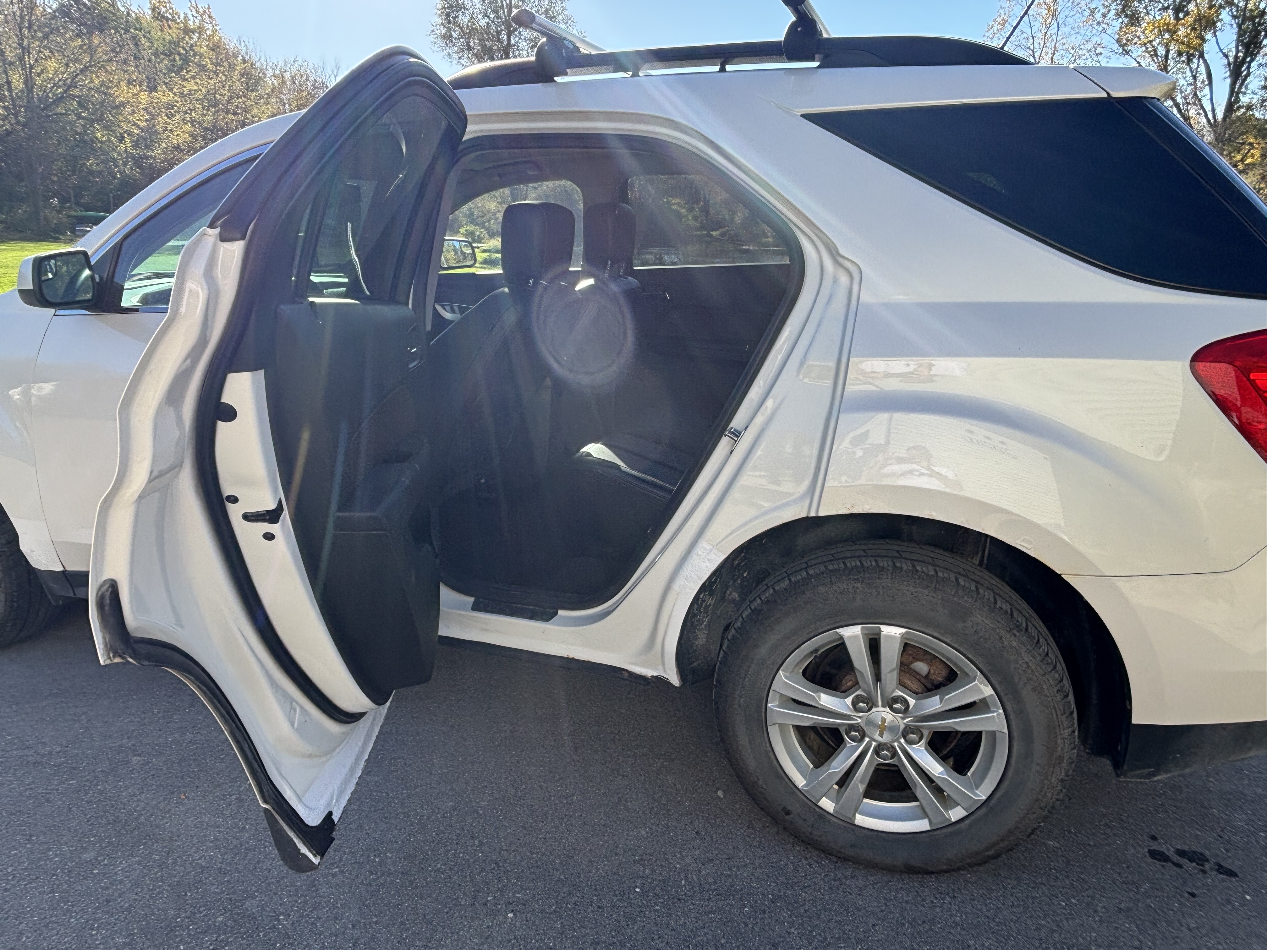 Used 2014 Chevrolet Equinox LT w/ Power Convenience Package AWD/4WD image 8