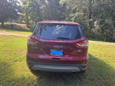 Used 2014 Ford Escape SE image 6