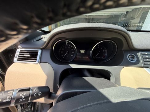 Used 2016 Land Rover Discovery Sport HSE image 12