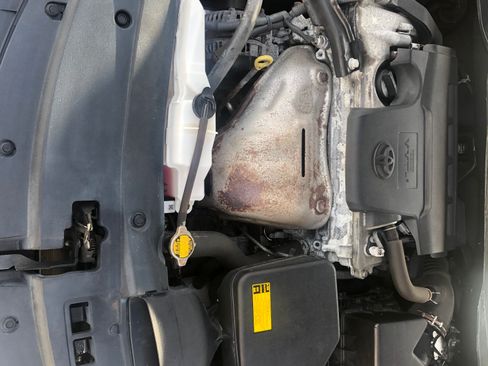 Used 2015 Toyota Camry SE image 12