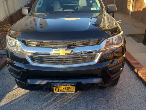 Used 2017 Chevrolet Colorado W/T w/ WT Convenience Package image 6