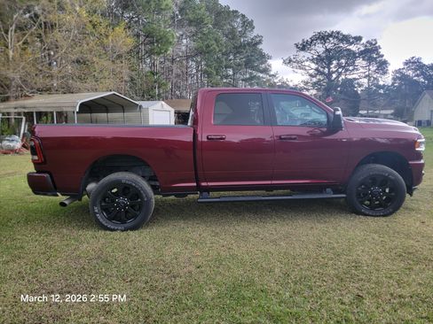 Used 2023 RAM 2500 Laramie w/ Night Edition image 8
