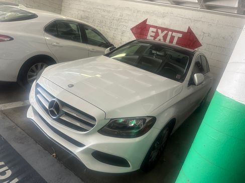 Used 2017 Mercedes-Benz C 300 Sedan image 2