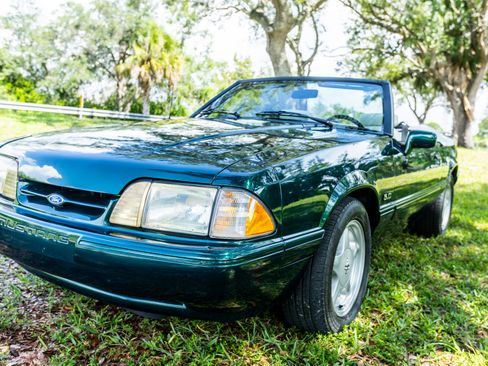 Used 1992 Ford Mustang LX image 11