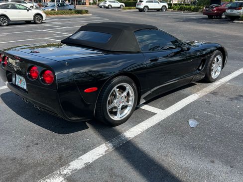 Used 2004 Chevrolet Corvette Convertible w/ Preferred Equipment Group image 1