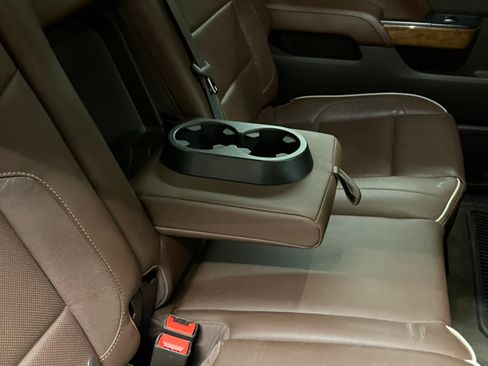 Used 2015 Chevrolet Silverado 2500 High Country w/ Duramax Plus Package image 18