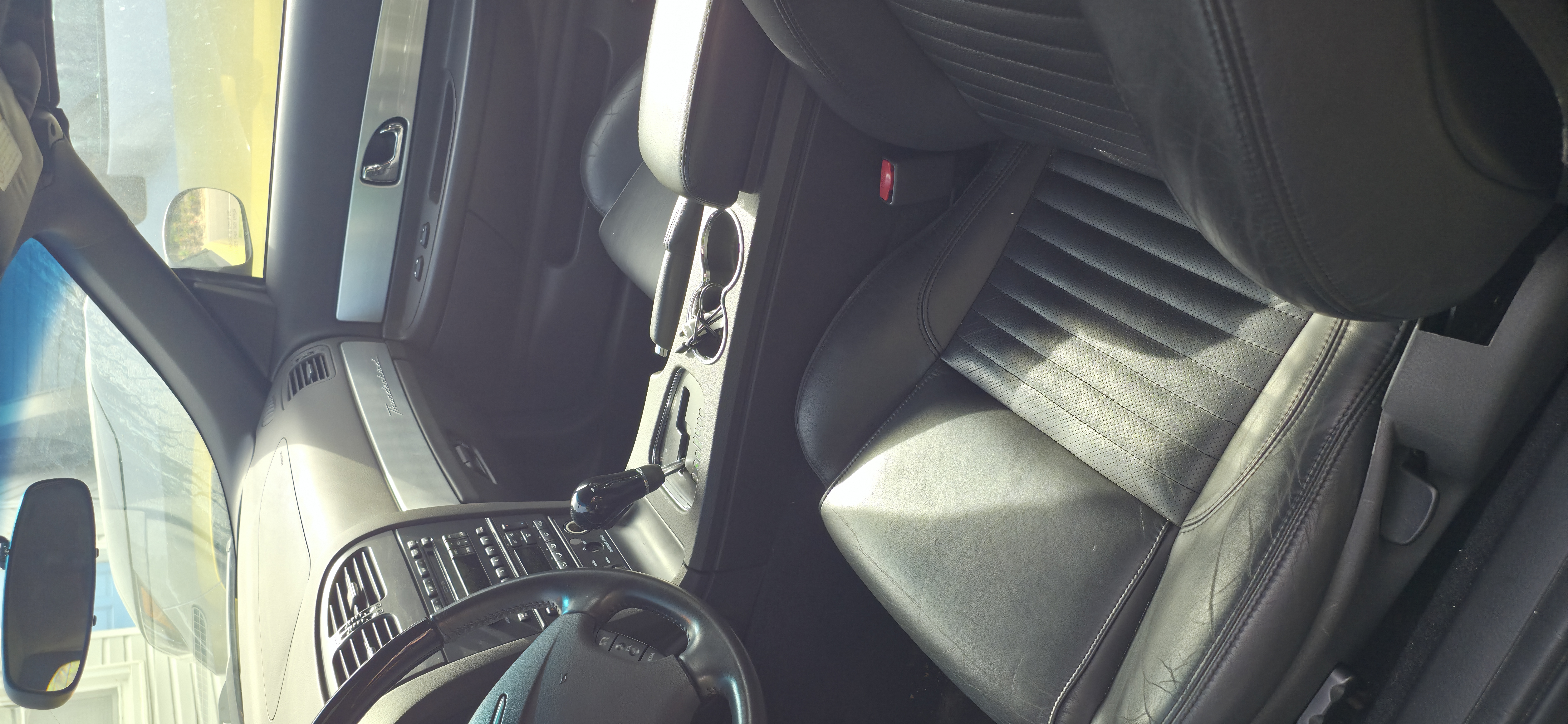 Used 2002 Ford Thunderbird RWD image 12