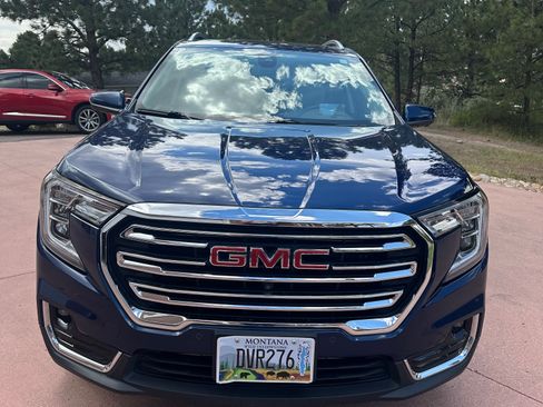Used 2022 GMC Terrain SLT w/ Infotainment Package II AWD/4WD image 21