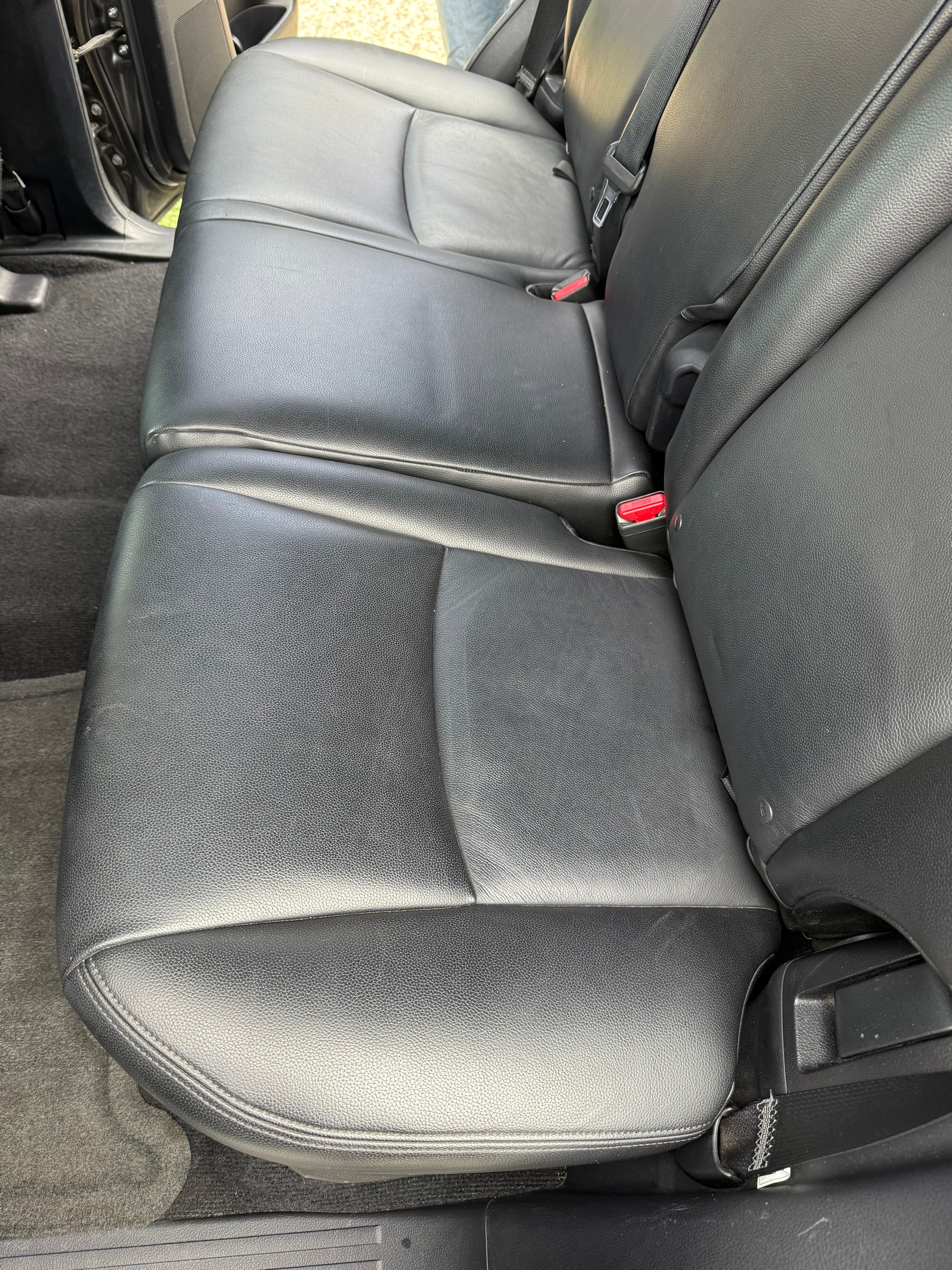 Used 2015 Toyota 4Runner SR5 AWD/4WD image 15
