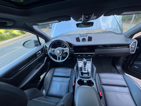 Used 2021 Porsche Cayenne E-Hybrid AWD/4WD image 14