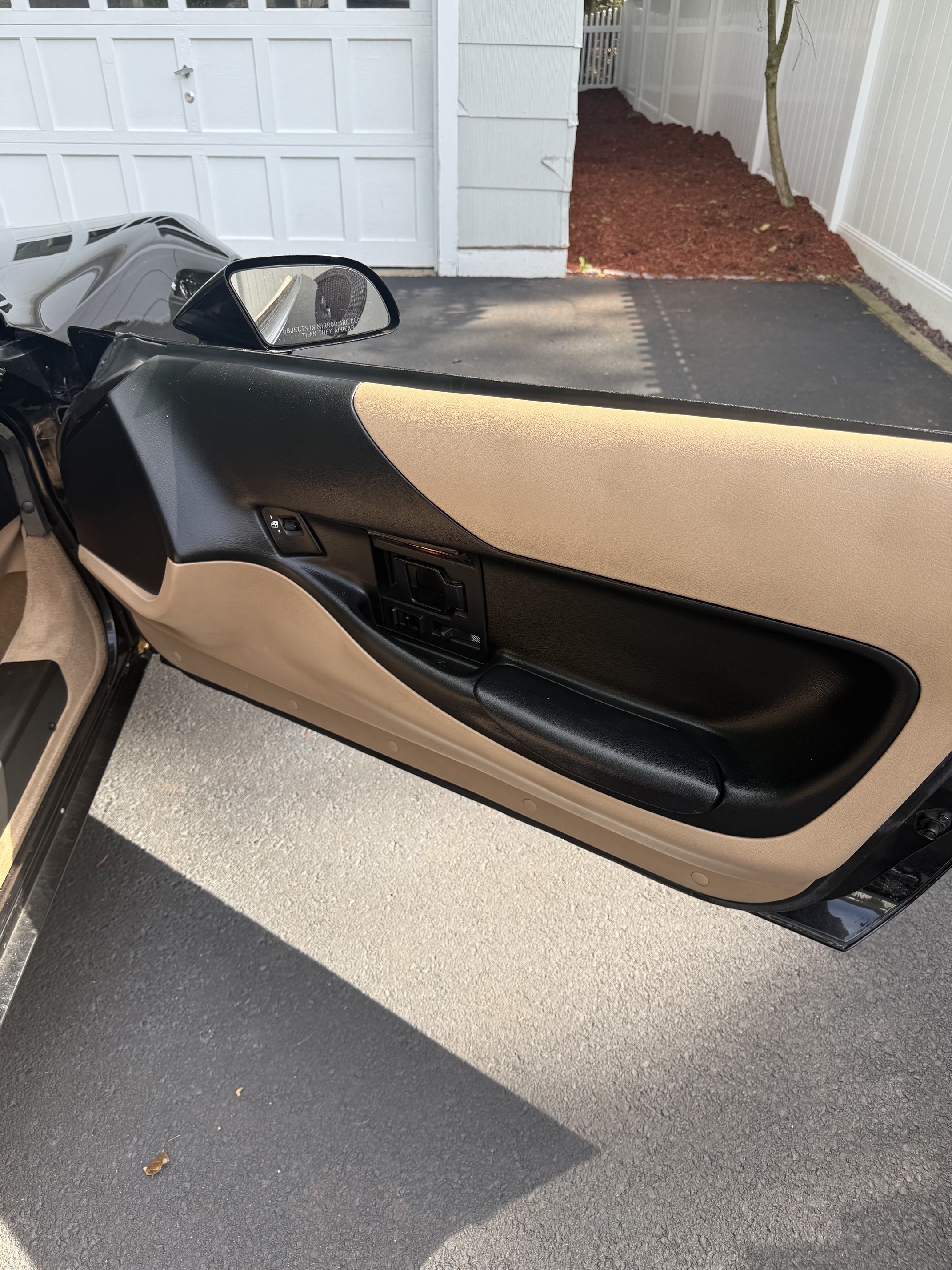 Used 1994 Chevrolet Corvette Coupe RWD image 8