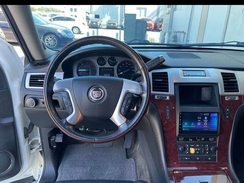 Used 2008 Cadillac Escalade ESV 2WD image 19