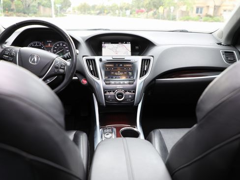 Used 2016 Acura TLX V6 w/ Technology Package image 18