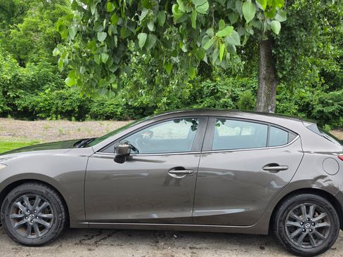 Used 2014 MAZDA MAZDA3 i Touring FWD image 6