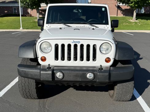 Used 2013 Jeep Wrangler Unlimited Sport AWD/4WD image 6