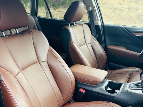 Used 2022 Subaru Outback Touring XT w/ Popular Package #2 image 11