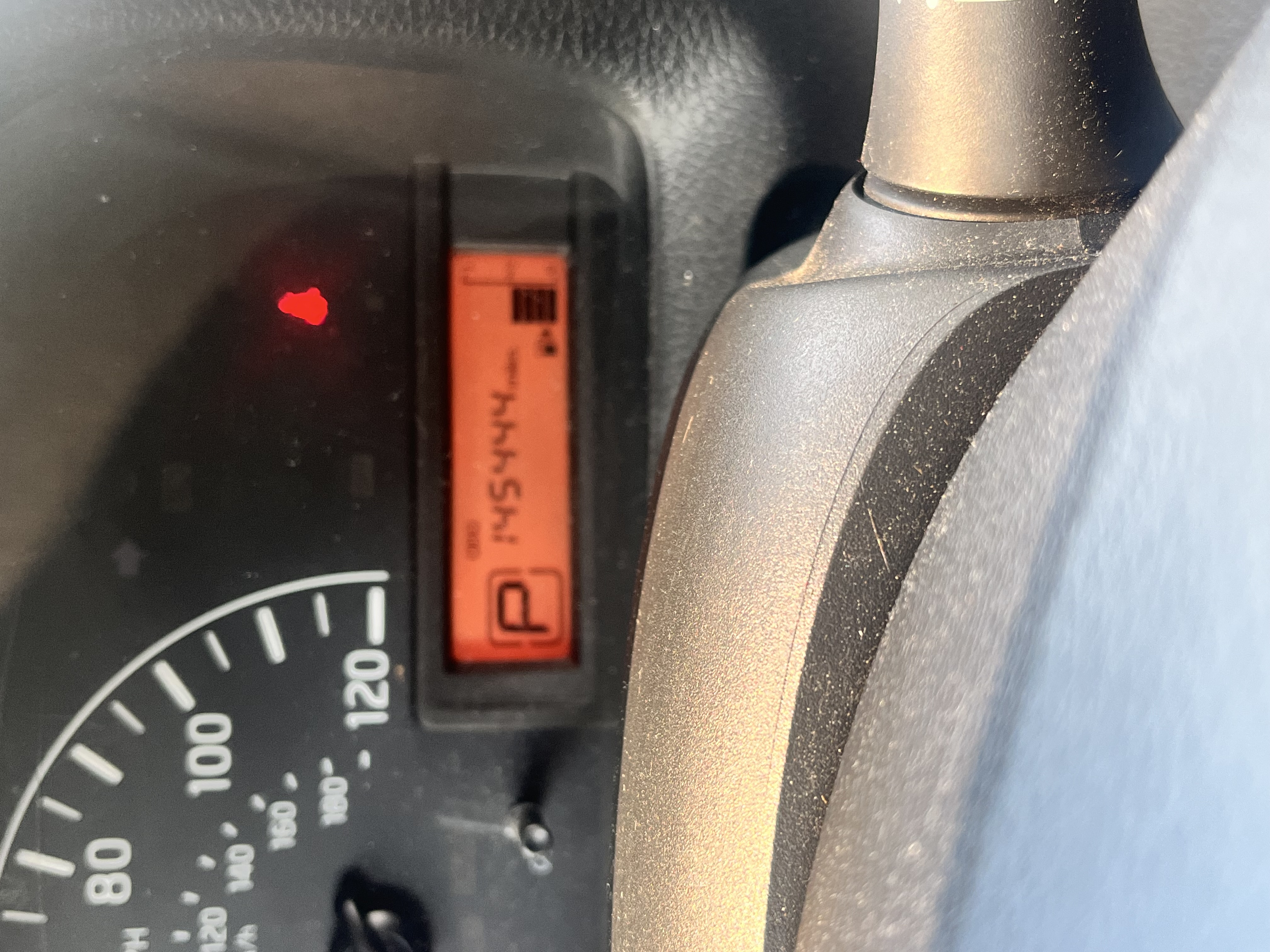 Used 2020 Nissan NV200 S FWD image 8