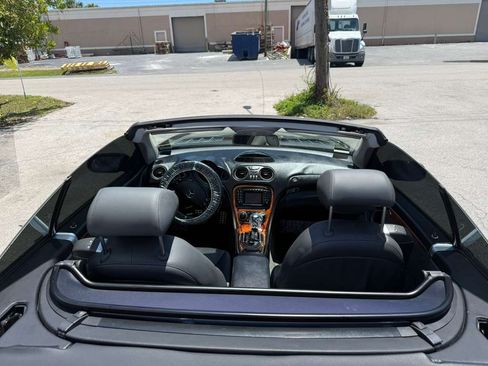 Used 2004 Mercedes-Benz SL 500 image 9