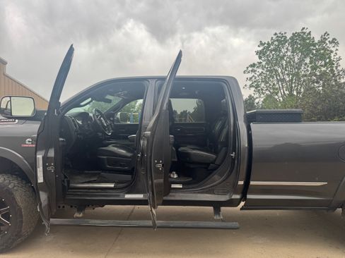 Used 2019 RAM 3500 Limited AWD/4WD image 4