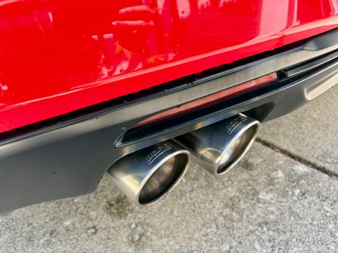 Used 2019 Chevrolet Camaro SS RWD image 8