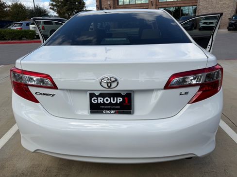 Used 2012 Toyota Camry LE image 6