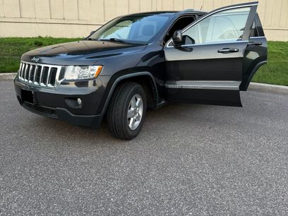 Used 2011 Jeep Grand Cherokee Laredo