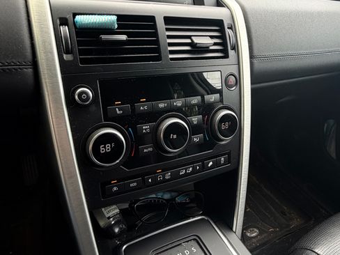 Used 2016 Land Rover Discovery Sport HSE AWD/4WD image 19