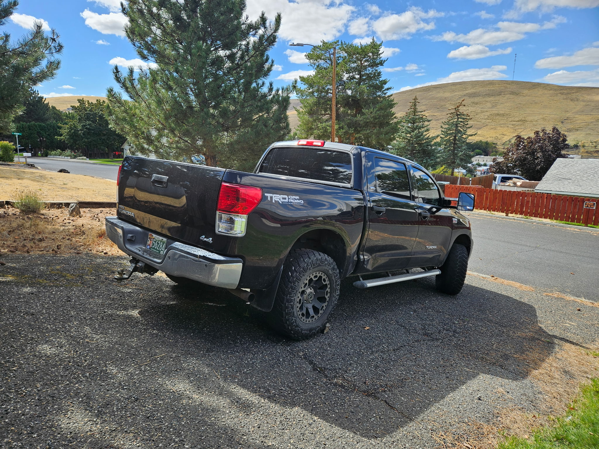 Used 2012 Toyota Tundra SR5 AWD/4WD image 6