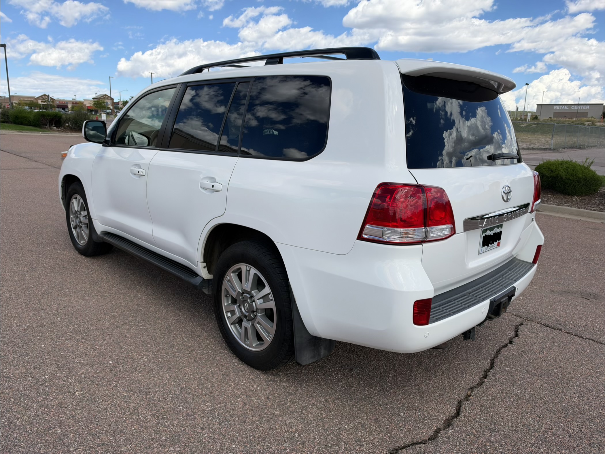 Used 2011 Toyota Land Cruiser w/ Upgrade Pkg AWD/4WD image 5