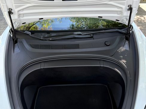 Used 2018 Tesla Model 3 Mid Range RWD image 28