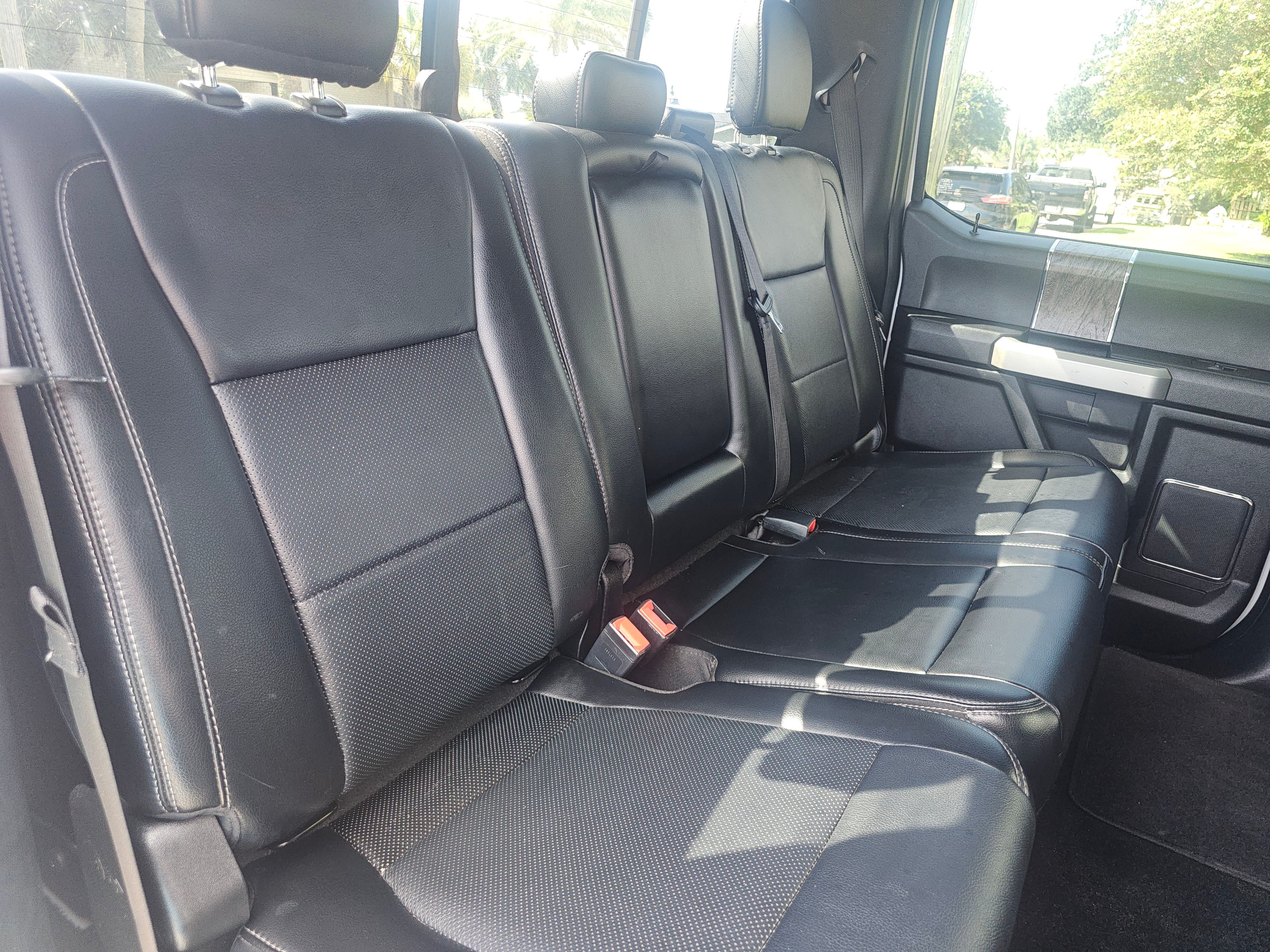 Used 2019 Ford F250 Lariat w/ Lariat Ultimate Package AWD/4WD image 18