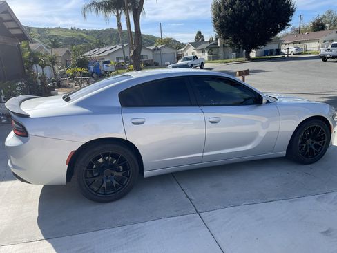 Used 2021 Dodge Charger SXT w/ Leather Interior Group image 4
