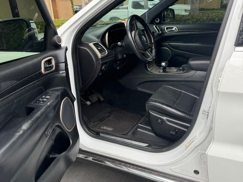 Used 2014 Jeep Grand Cherokee Summit image 8