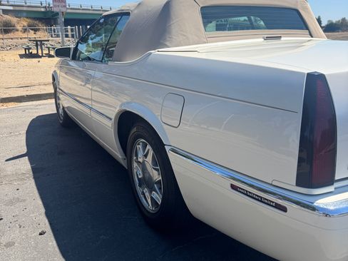 Used 2002 Cadillac Eldorado ESC w/ Preffered Equipment Group image 1