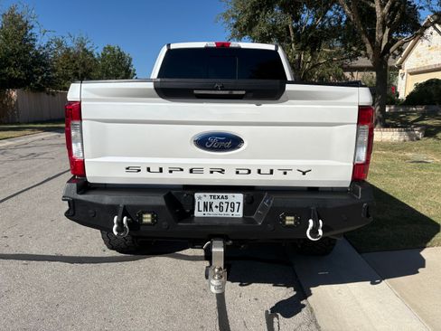 Used 2019 Ford F250 Lariat w/ Lariat Ultimate Package image 6