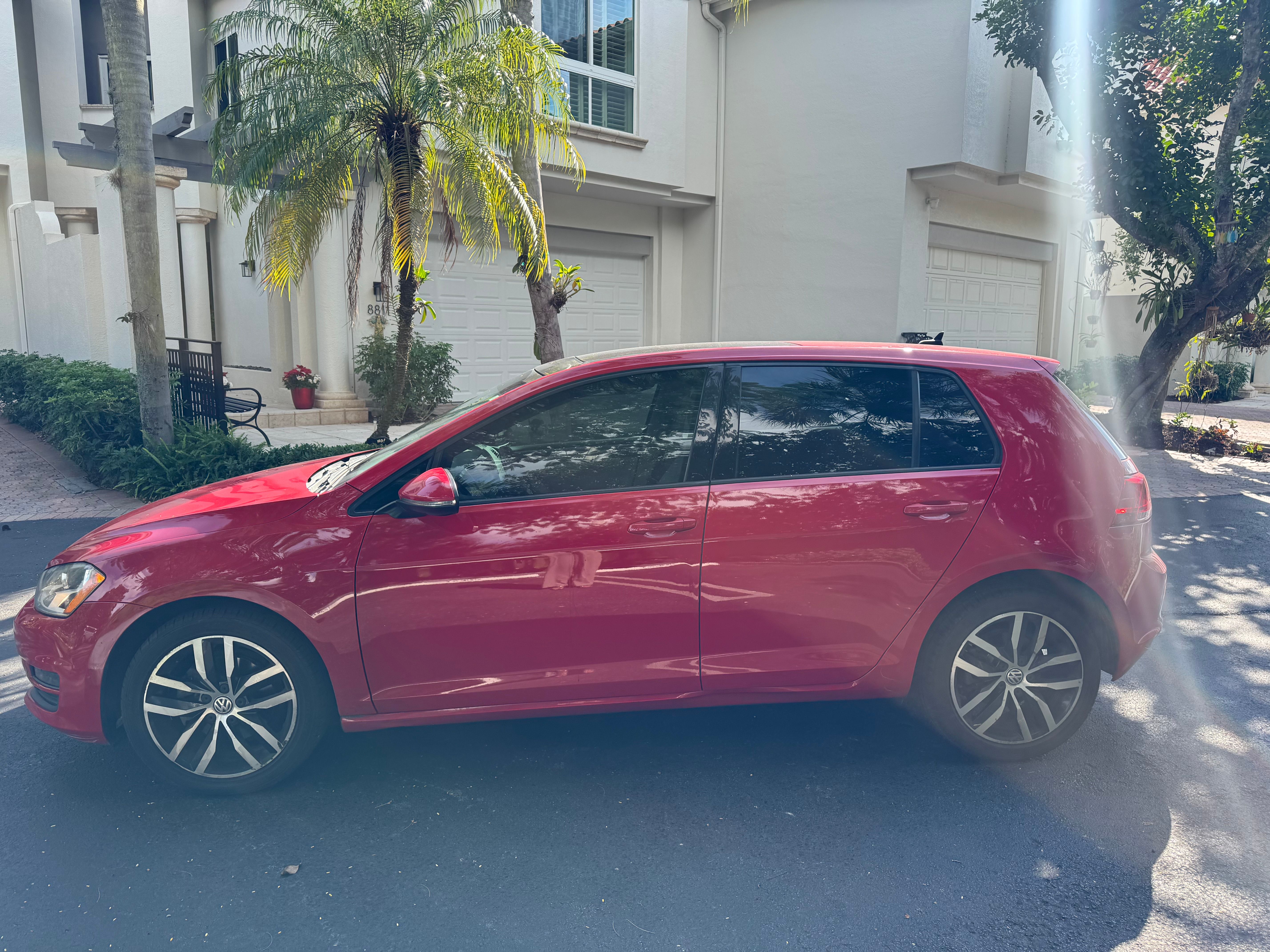 Used 2016 Volkswagen Golf SE FWD image 6