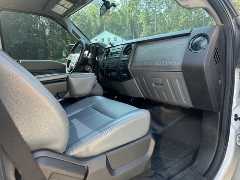 Used 2013 Ford F250 XL w/ XL Value Pkg AWD/4WD image 12