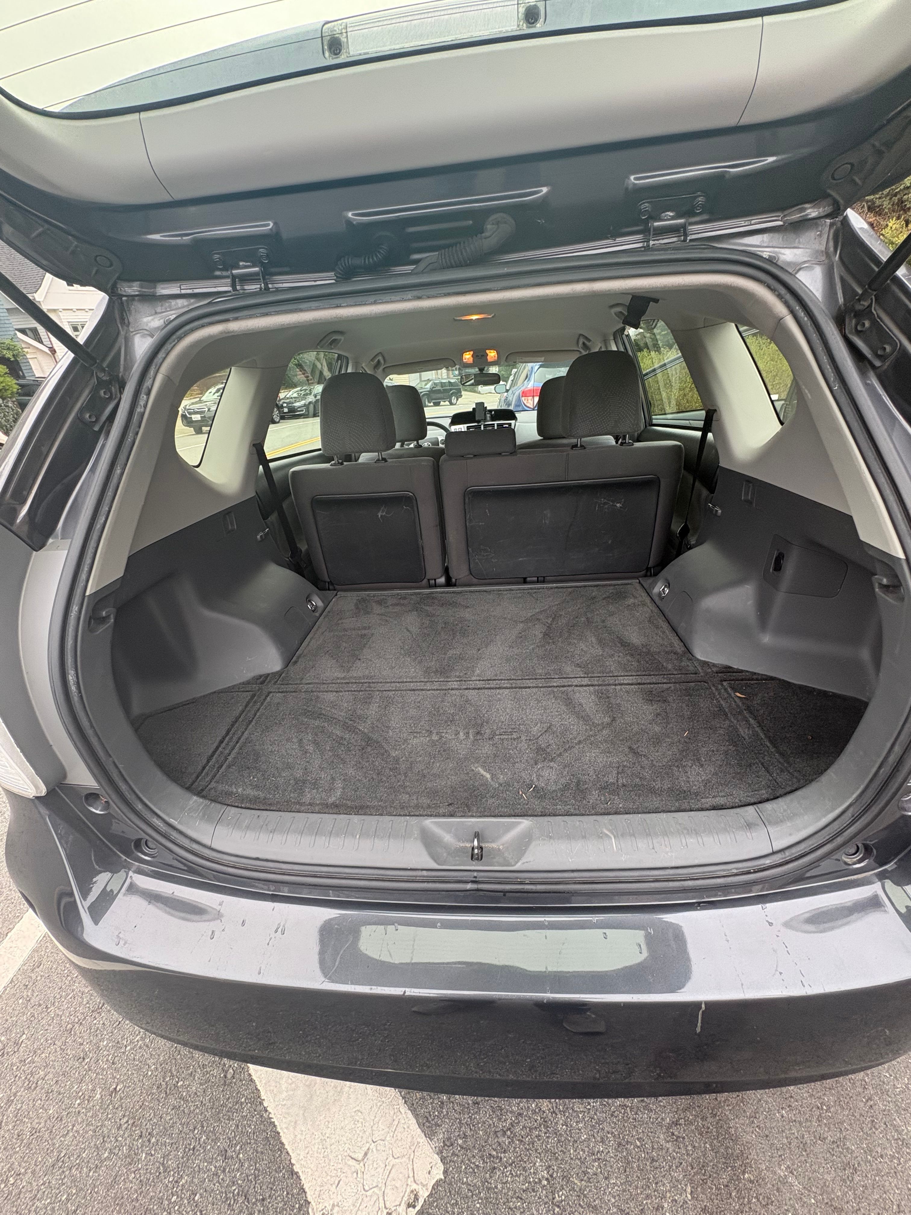 Used 2014 Toyota Prius V Three FWD image 17