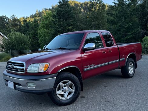 Used 2002 Toyota Tundra SR5 RWD image 1