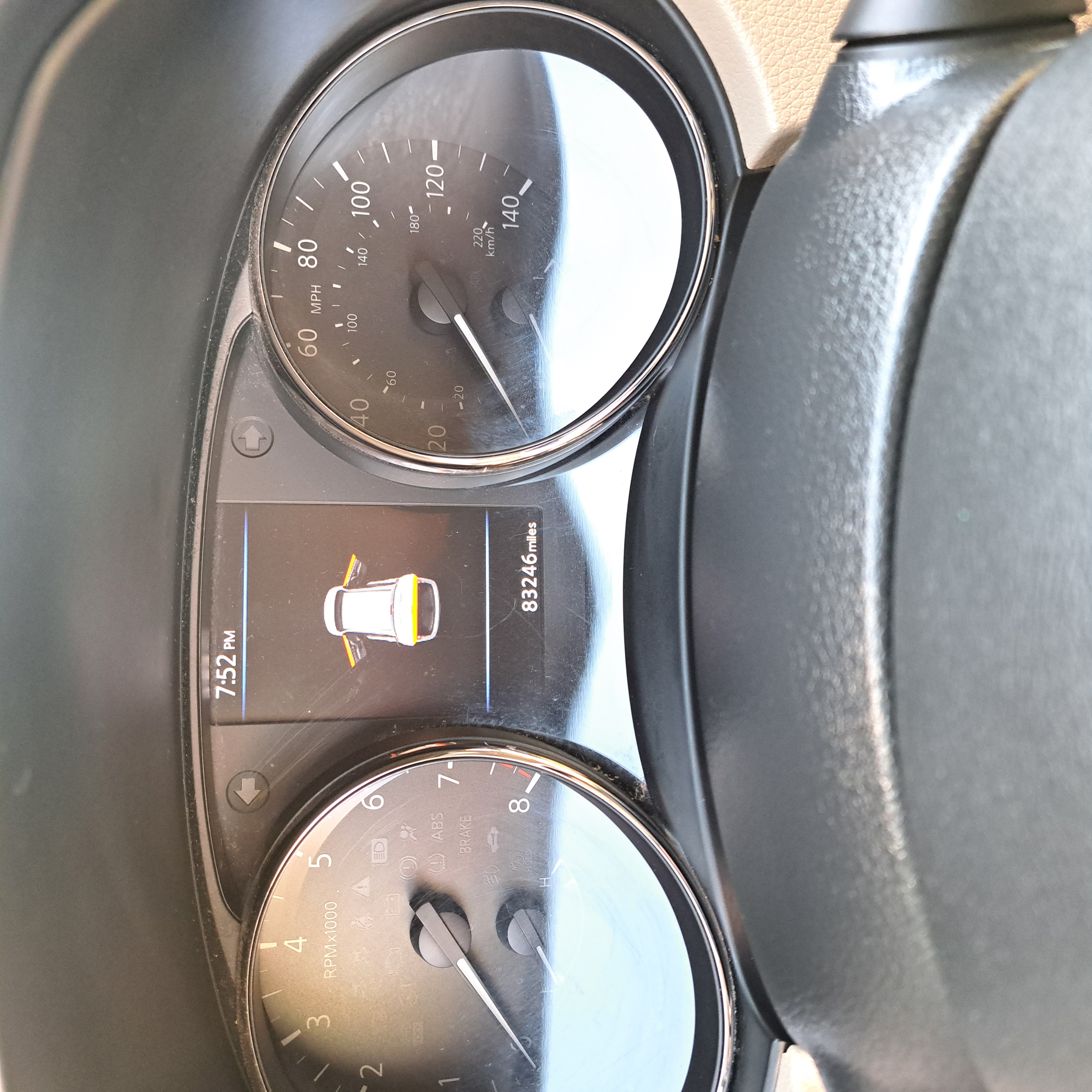Used 2019 Nissan Rogue SV w/ Premium Package AWD/4WD image 4