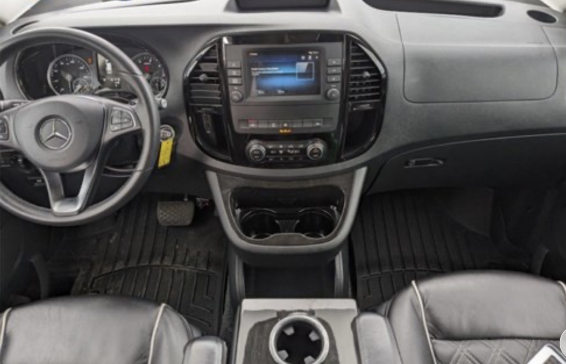 Used 2021 Mercedes-Benz Metris Passenger image 5