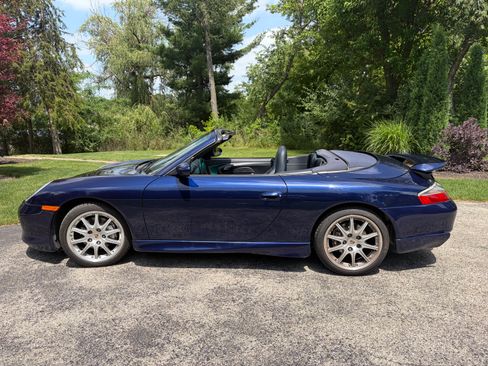 Used 2001 Porsche 911 Carrera 4 AWD/4WD image 1