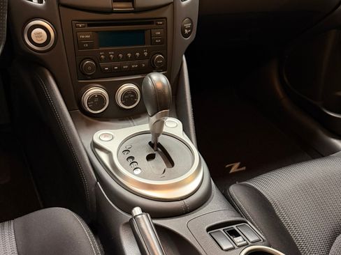 Used 2019 Nissan 370Z Coupe image 17