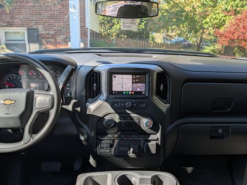 Used 2024 Chevrolet Silverado 1500 Custom image 16