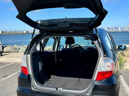 Used 2010 Honda Fit Sport image 8
